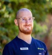 Dr. Daniel Kaunator, DC, specializing in sports medicine and injury treatment at Dynamic Sports Medicine clinic. Expert care for athletes and active individuals.